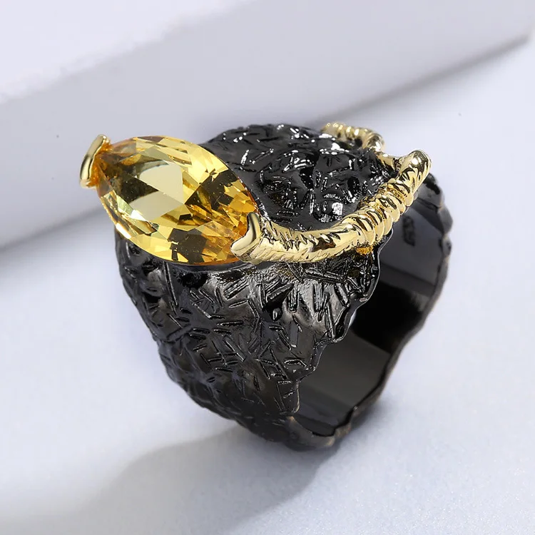 Domineering Rings for Women Inlaid Yellow Zircon Jewelry Fashion Italian Jewelry Black Gold-color Collection Creative Gifts