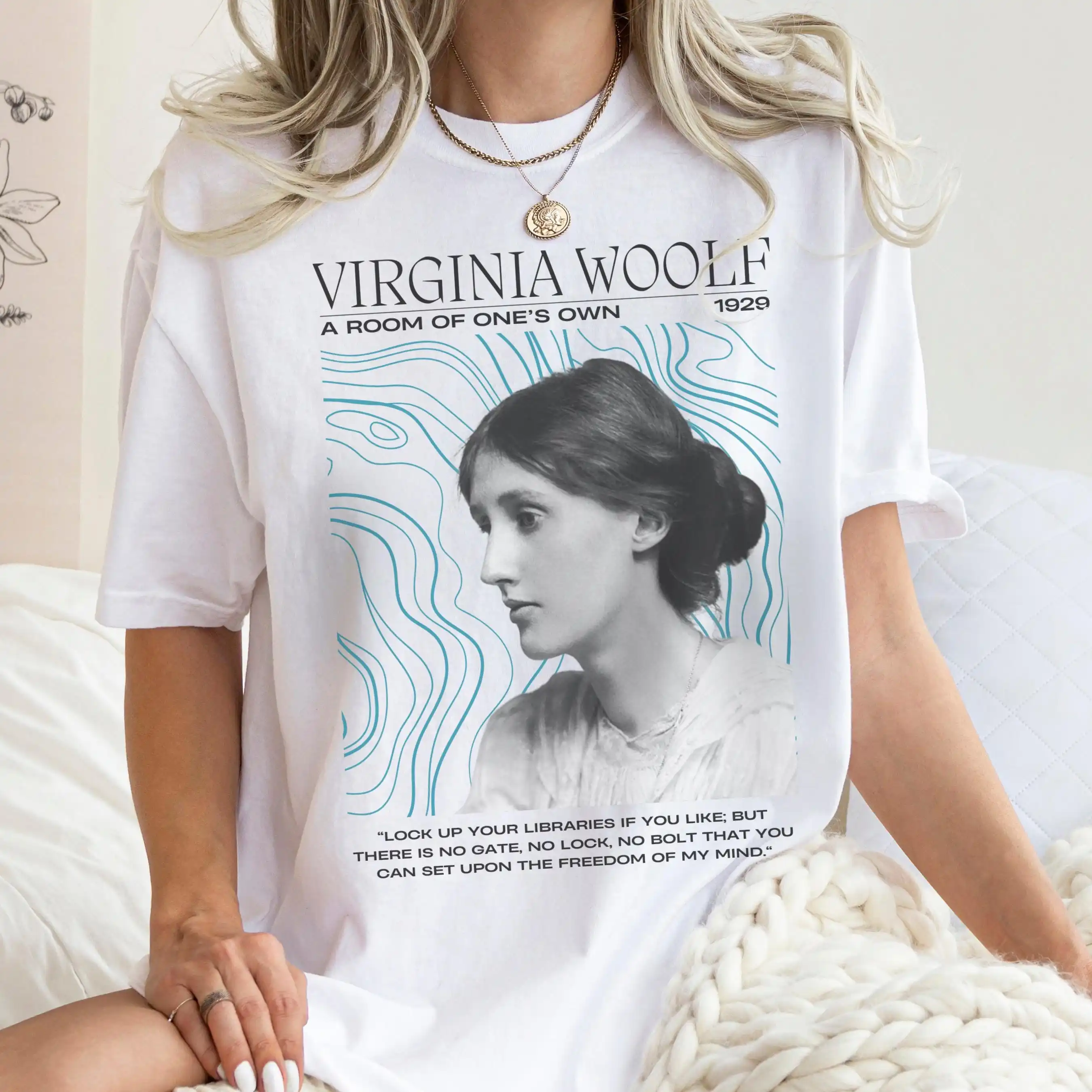 

Футболка Virginia Woolf A Room Of One's Own Women Authors Literary Comfort Colors Literacy Matters Academy Librarian