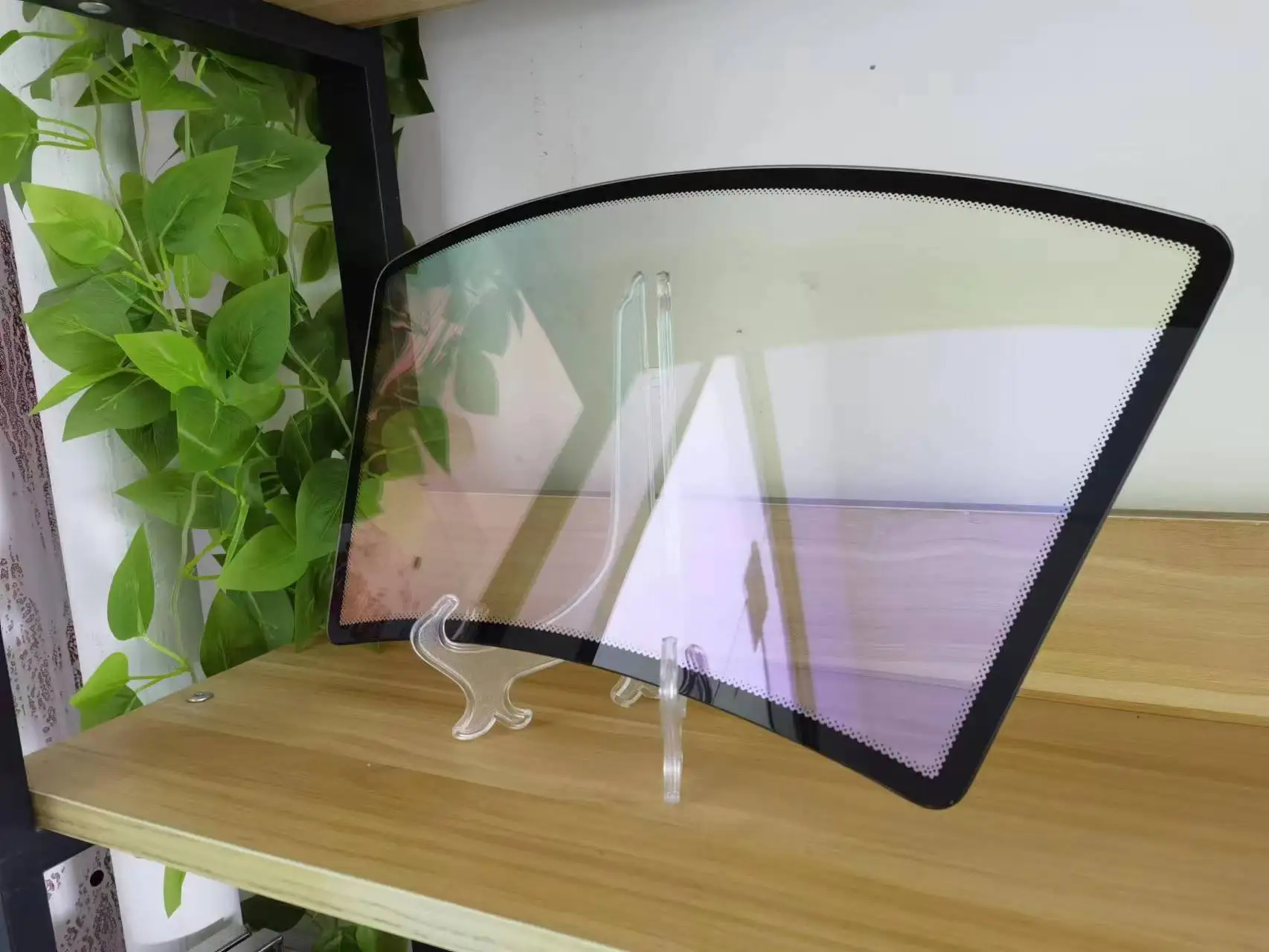 High Quality Red Color VLT 87% Roll Size 1*30 Meter Chameleon Car Window Film