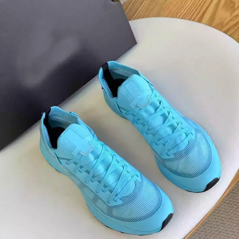 Men Plain Tone Casual Sneakers Light Thin Upper Shock Absorb Rubber Sole Breath Knit All Match Outdoor Flat Shoes