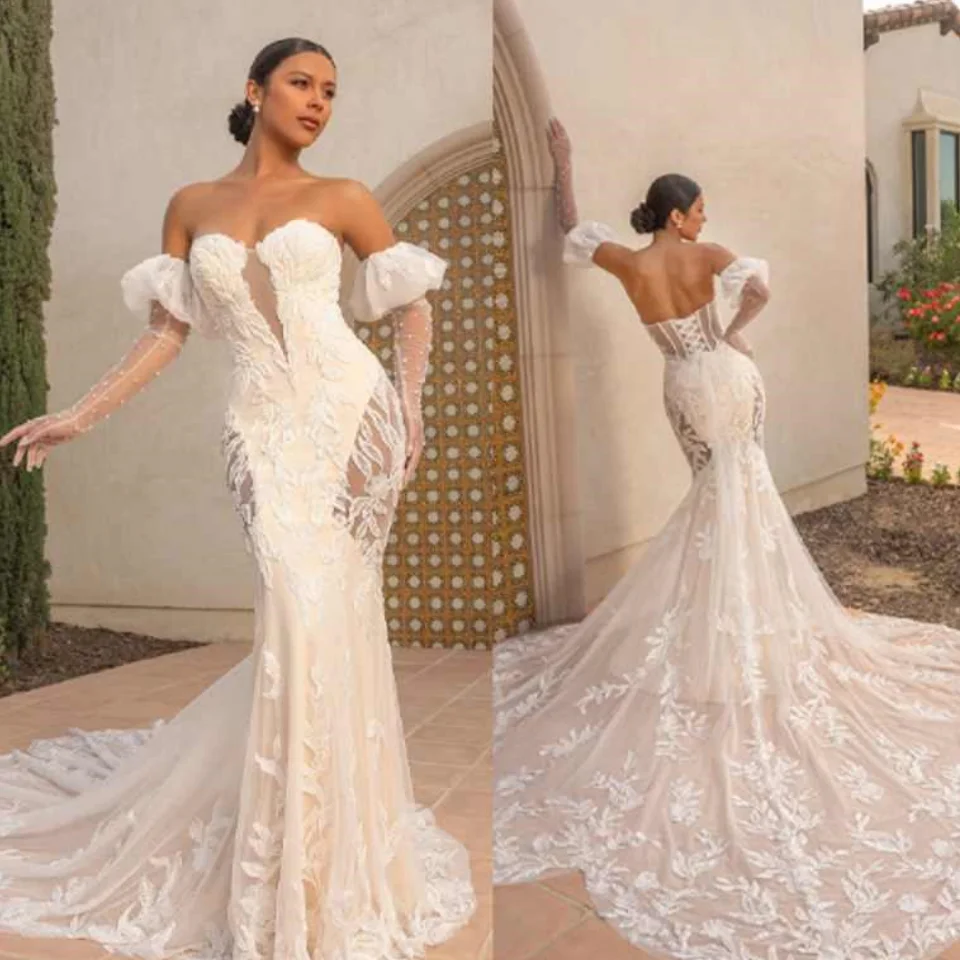 Floral Appliques Charming Wedding Dress, Fantasy Pearls Mermaid Bride Wear, Customized Delicate Heart-Shaped Glitter Bridal Gown
