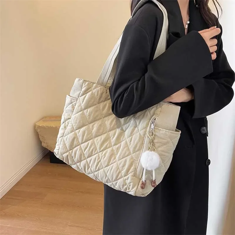 Women Padded Hobo Handbag Casual Lightweight Handbag Adjustable Strap Top Handle Bag Diamond Quilted Tote Bag Slouchy Travel Bag