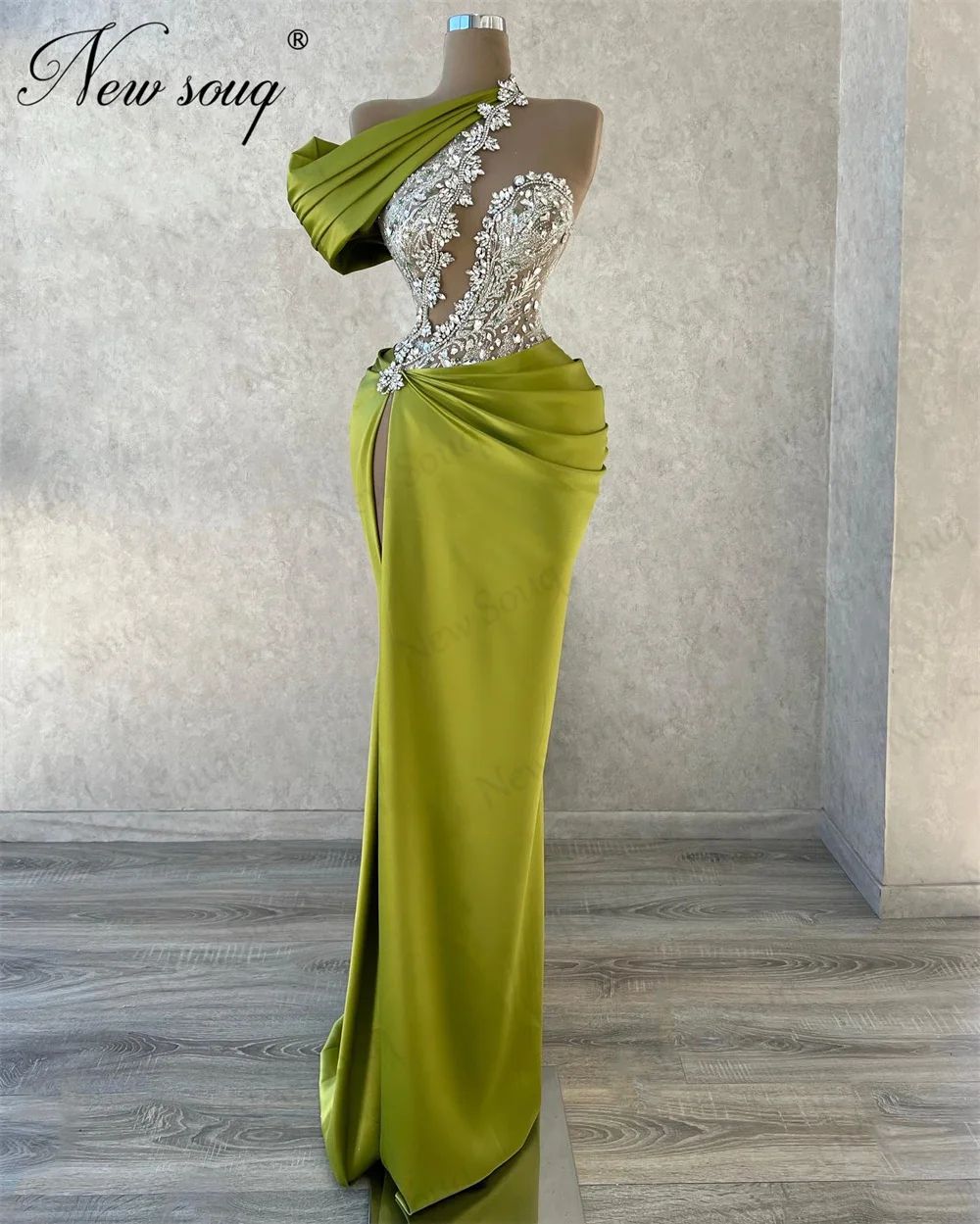 

New Fashion Green Mermaid Celebrity Dresses High Split Side Women Party Night Gowns For Weddings Customized Beaded Evening Dress