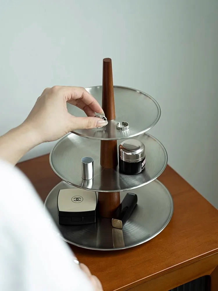 

Легкий роскошный поддон во французском стиле для домашнего использования, закуски, конфеты, поддон для хранения из нержавеющей стали, поднос для хранения духов и помады для спальни, стойка