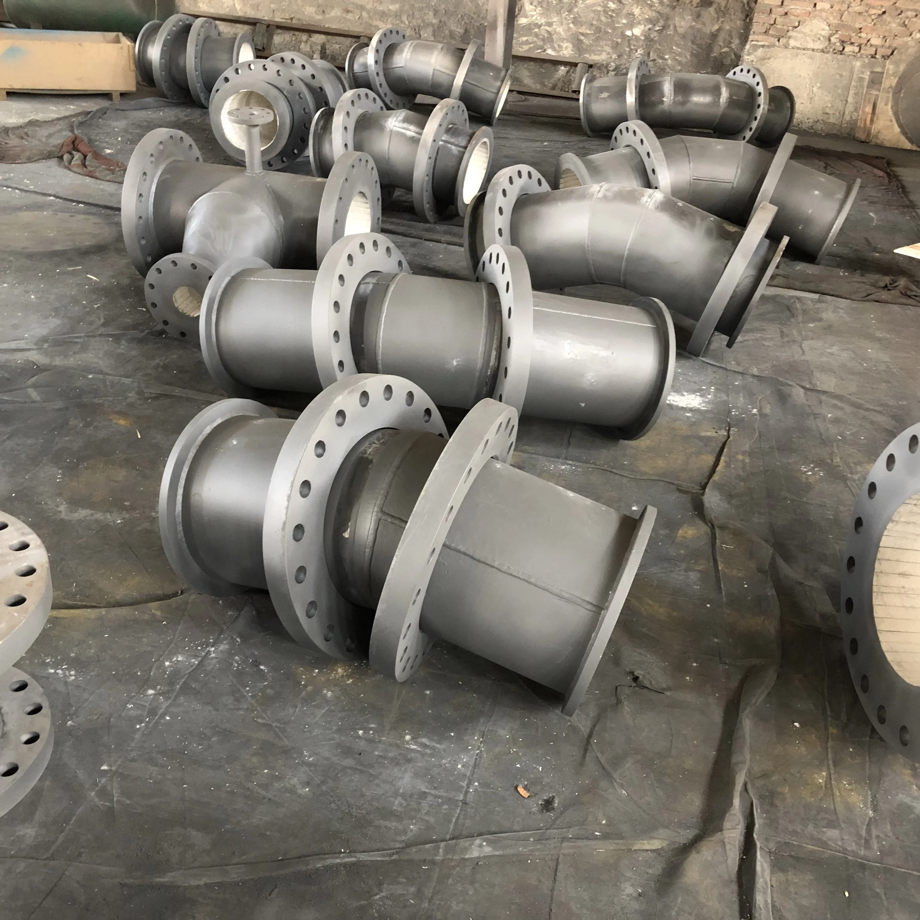 High Alumina Pipe Alumina Ceramic Lined Steel Coal Pipe Ceramic Lined Abrasion Resistant Pipe Fitting Bend Elbow With Flanges