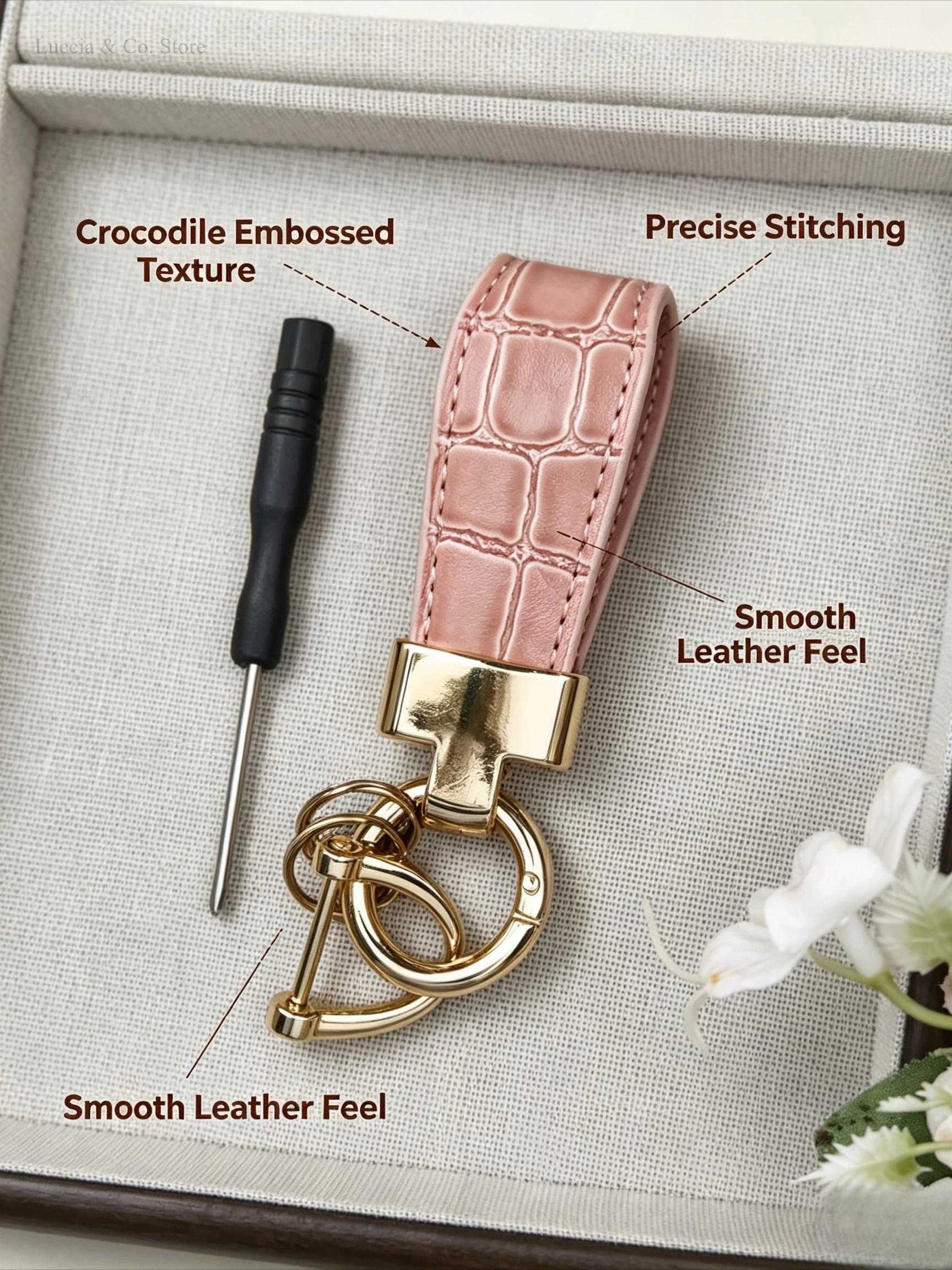 Luxury Candy Crocodile Grain Leather Keychain Gold Tone Metal Car Key Ornament Bag Accessory Charm Pendant Gift for Women Men