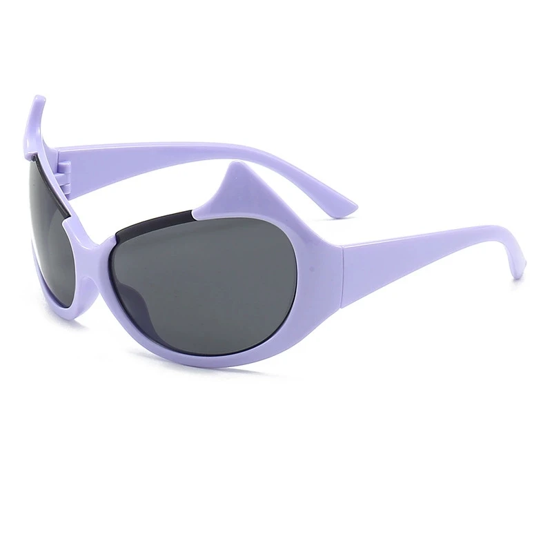 

2025 New Personalized Little Devil Fashion European and American Street Photography Trend Christmas and Halloween Sunglasses
