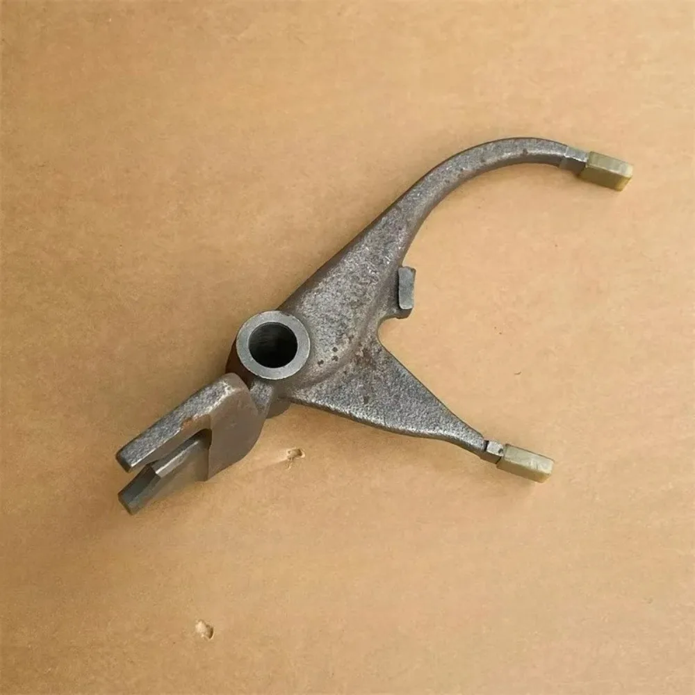 genuine Gearbox Clutch Paddle 1st 2nd Gear Forks for MAXUS V80 30016147 1-2 3-4 Gears Replacement Parts Brand new