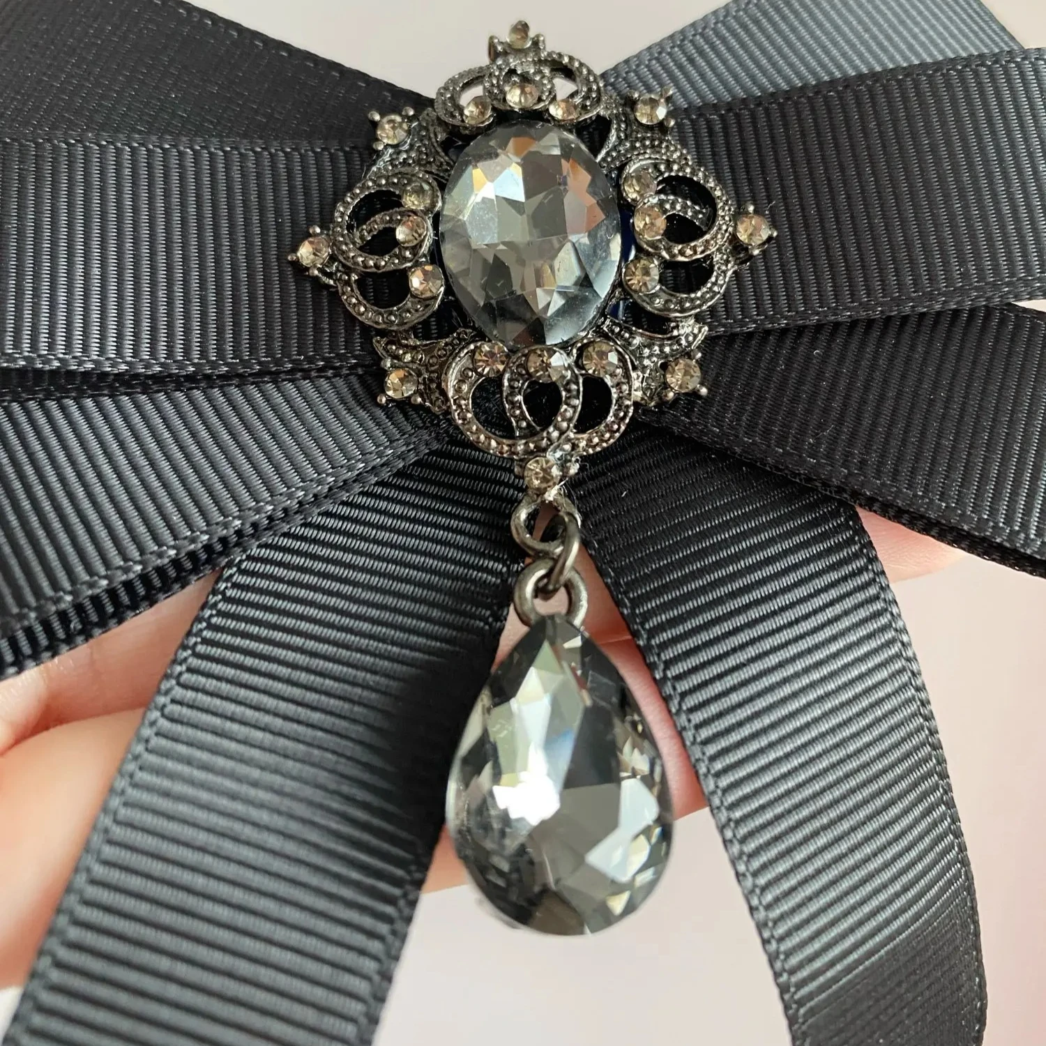 أزياء الشريط الأحمر القوس حجر الراين كريستال التعادل دبوس - الفاخرة نسيج القماش الفن بروش، أنيقة فستان الزفاف دبابيس هدية للنساء #5