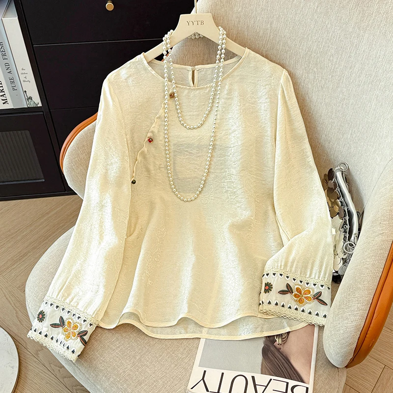 

plus Size Women's round Ne Long Sve irt Floral Embroidery Base Layer Top Spring Autumn Slimming Effect Comfortable Fit