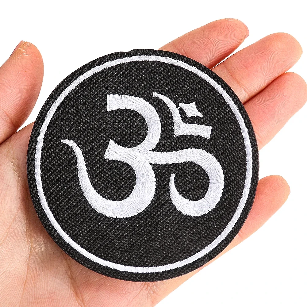 2PCS Round Buddhist Truth Symbol Iron on Patch Costume Coat Decoration Badge Stickers Embroidery Supplies Accessories