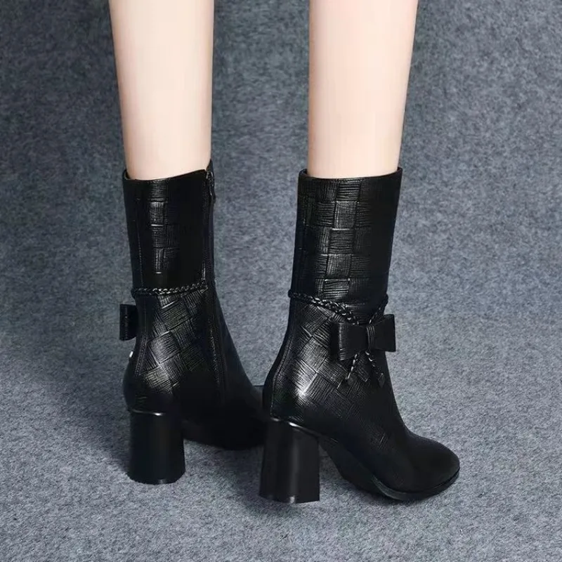 

Boots woman winter 2023 Women's Boots Fashion Mid-tube Mother Boots Leather Pointed Platform Boots British Style Riding Boots