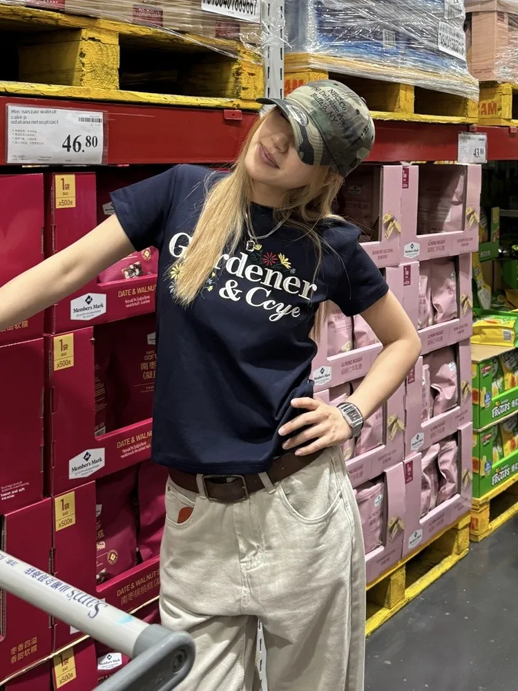 

Chuan Chuan Ye American Sle Spicy Girl ort Sve Embroidered T-irt Women's round Ne High Street Summer Unique Design...