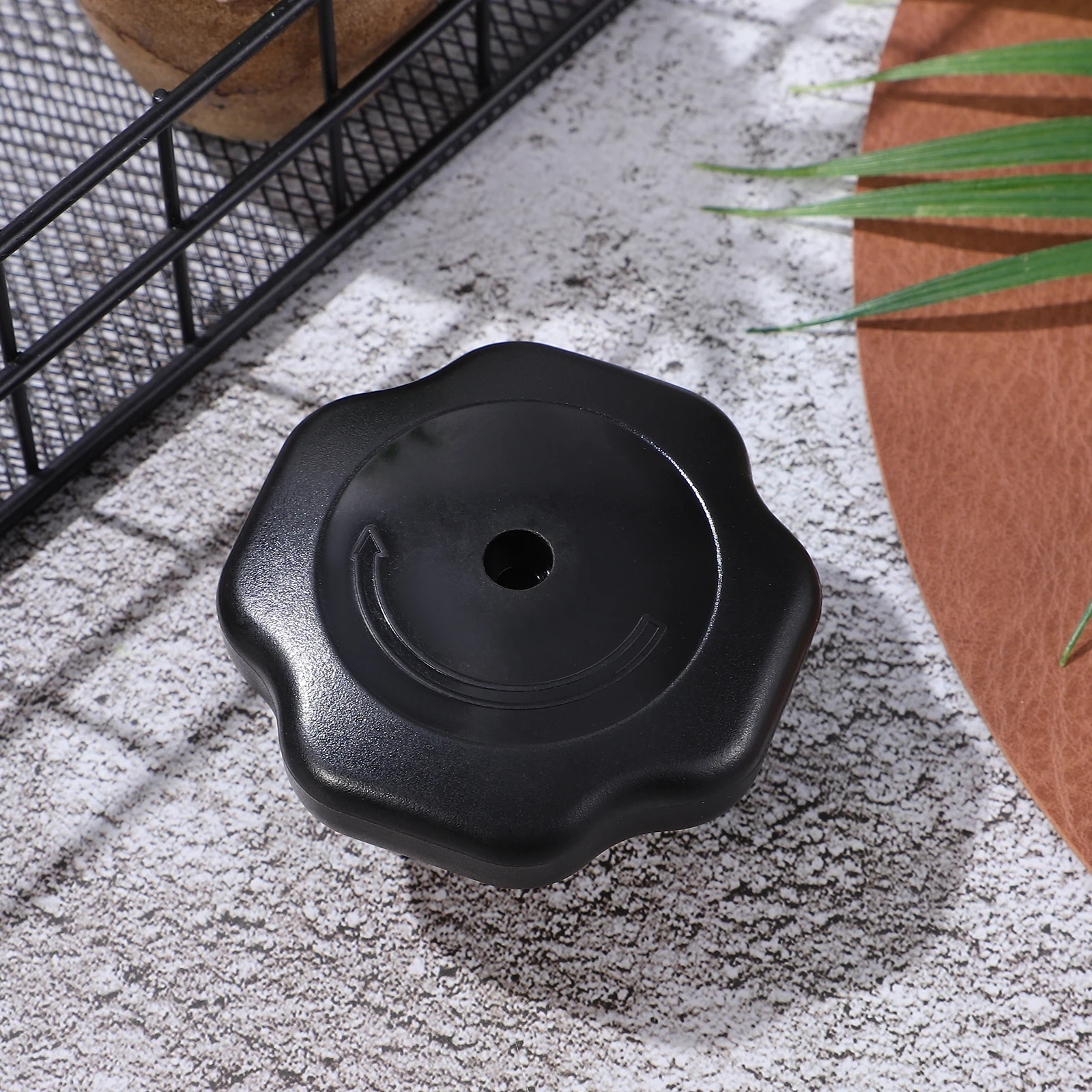 

Pressure Cooker Knob 15mm Replacement Lid Handle Smooth Edge Non-Burr High Temperature Resistance Universal Pot Cover