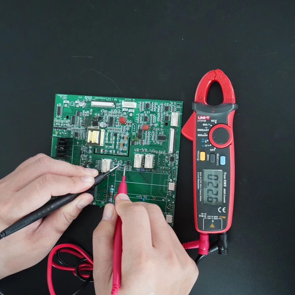 UNI-T UT211B Digital Clamp Multimeter AC DC 60A Current NCV Test Best Accuracy 20mA Zero Mode Cap Diode Ohm