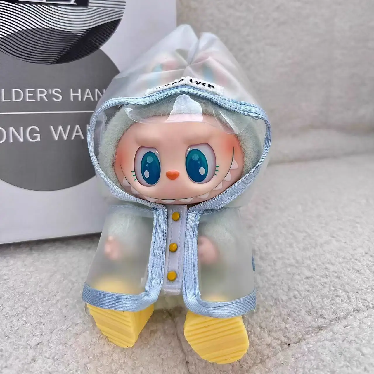 

Clothes For 15/17cm 1st 2nd 3rd Gen Labubu Dolls Raincoat Clear Hooded Raincoat With Cute Colorful Rain Boots For Rainy Day