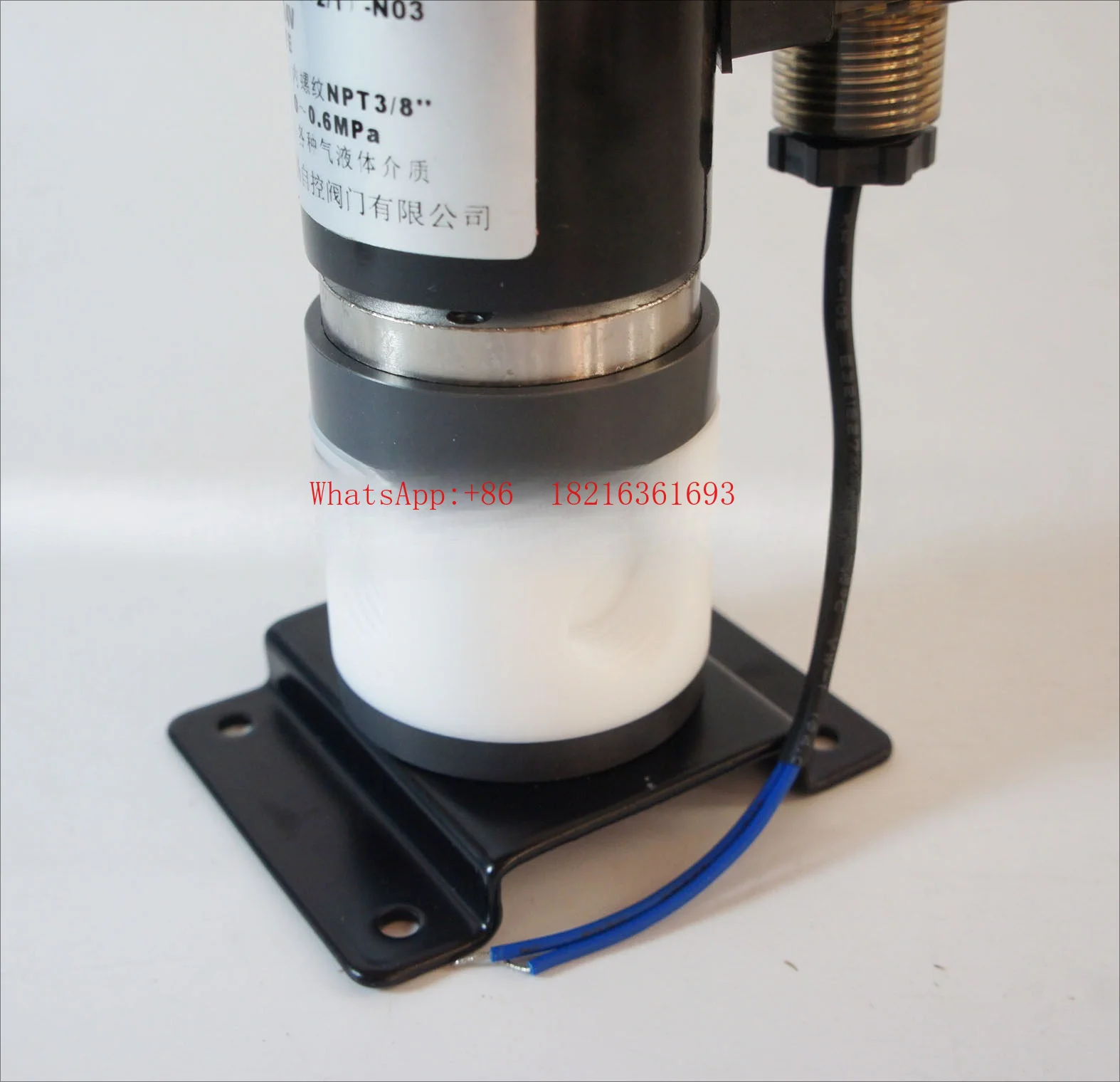 HYZF4-06 (1/2) -02 Bidirectional PTFE Solenoid Valve, One Inlet and Two Outlet Corrosion-resistant Solenoid Valve