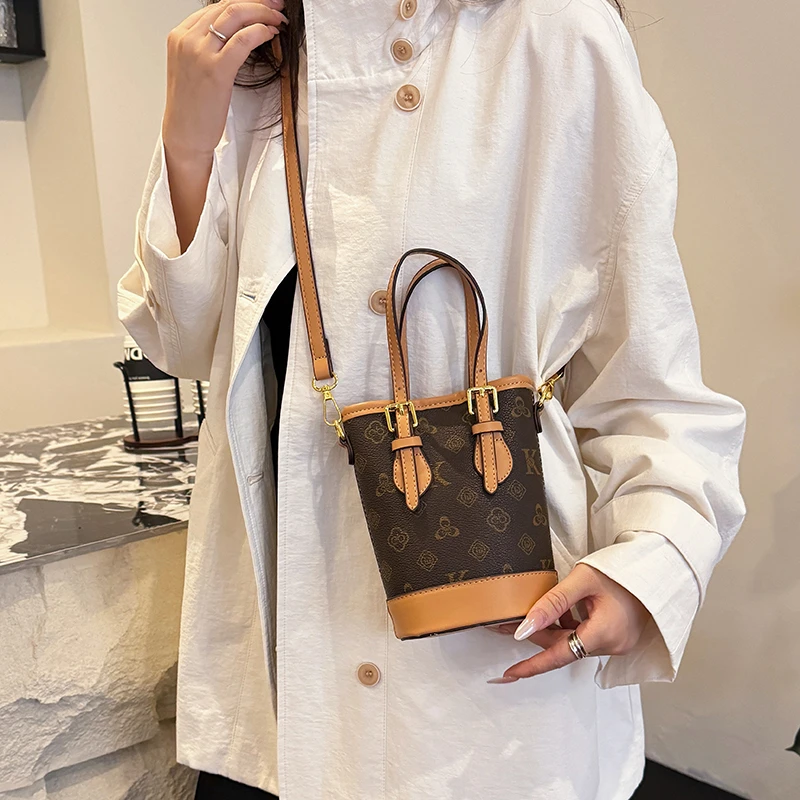 

Women Classic Luxury Leather Tote Bag Elegant High End Shoulder Handbag Trendy Crossbody Daily Style