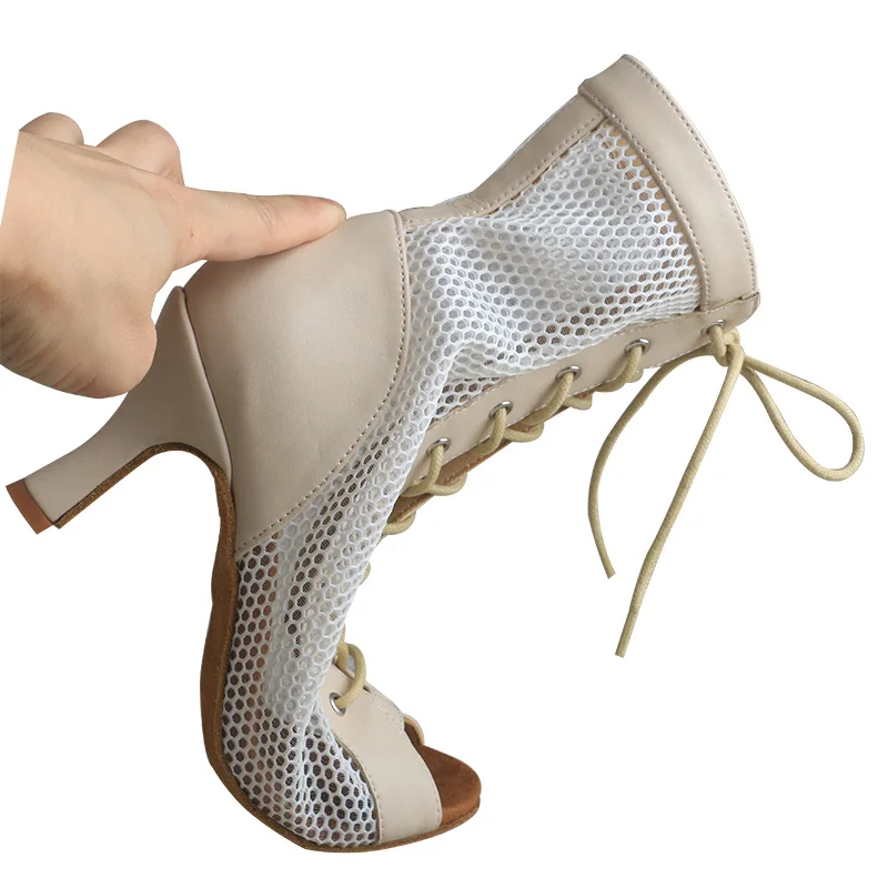 Wedopus レースアップメッシュ中空アウトファッションダンスシューズスリムハイヒールジャズダンスシューズスタイル社交ダンスシューズラテンダンスチャチャ