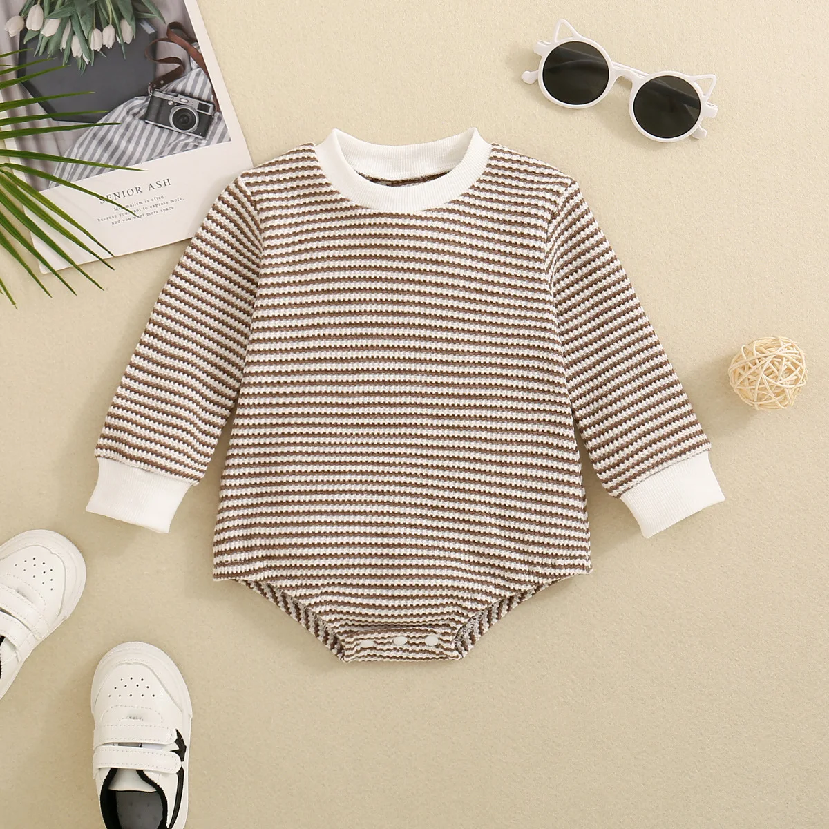 Neutral infant long-sleeved multi-color striped long-sleeved triangular Romper