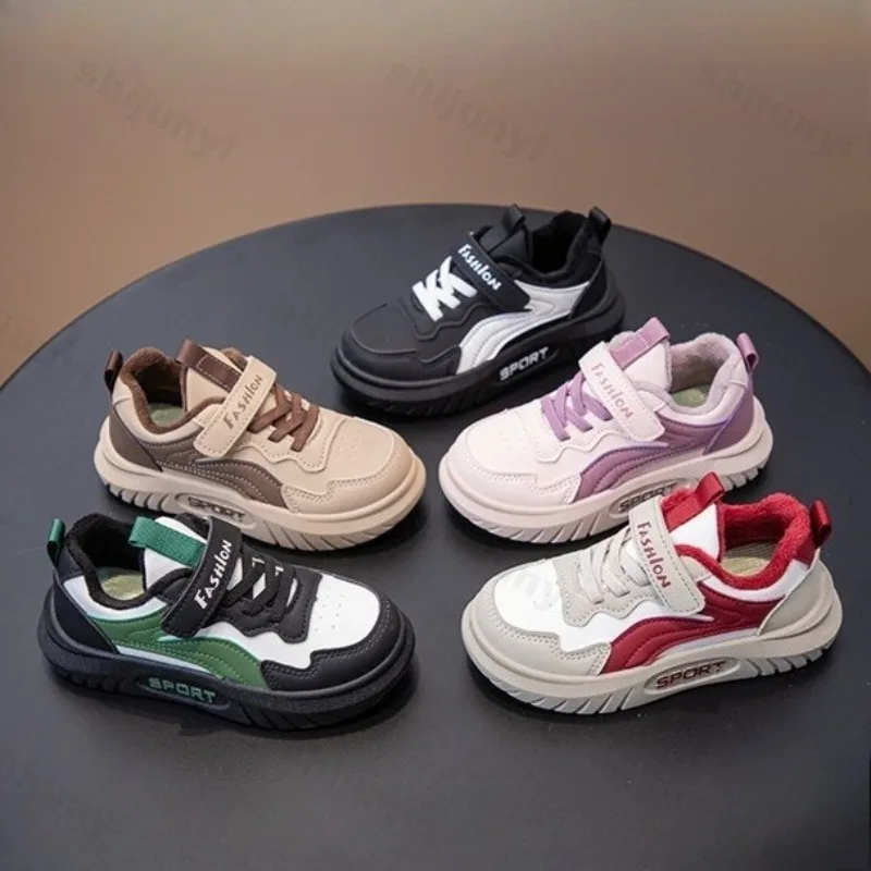 

Children's Fashion Warm Velvet Low Top Casual Shoes 2025 Winter Boys Versatile Plush Comfortable Non Slip Chunky Cotton Sneakers