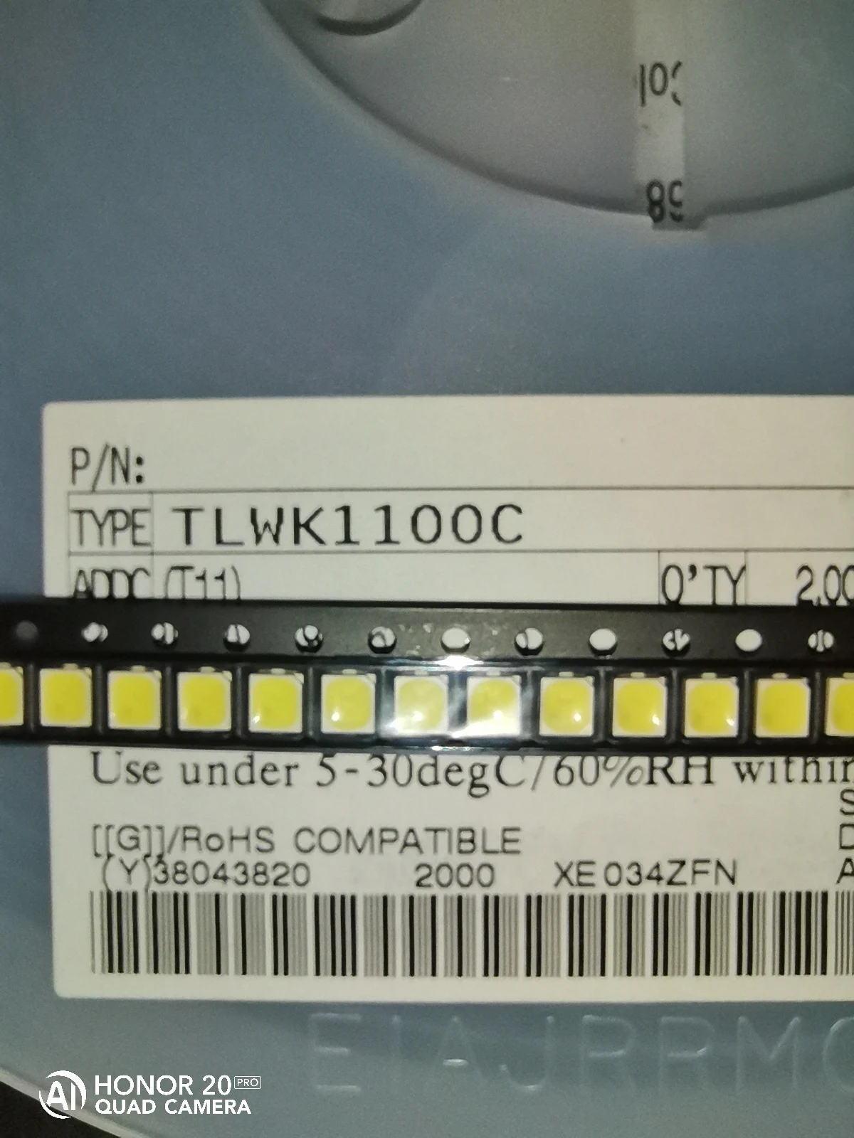 50Pcs/TLWK1100C 3528 ultra bright white 9000K color temperature, car dashboard LED