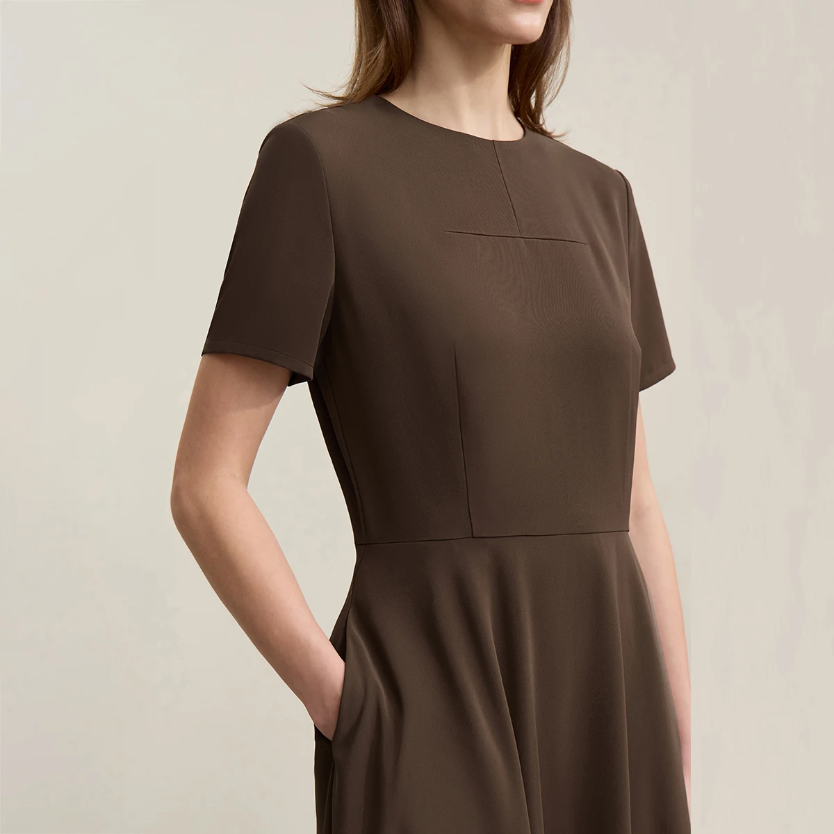 Elegant Women's Short Sleeve Dress with Pockets - Spring 2026