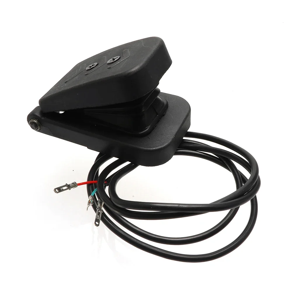 Universal E-Bike Accelerator Foot Pedal, Electric Scooter Throttle Pedal, Black Speed Regulator Pedal for Electric Tricycle