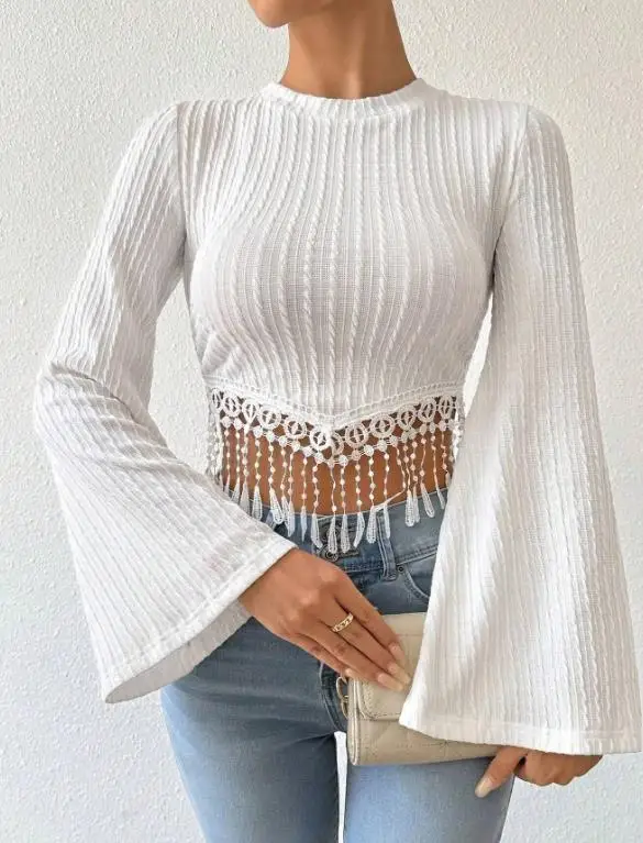 여성용 티셔츠, 패셔너블하고 새로운 우아한 자카드 홀로우 태슬 장식 트럼펫 소매 슬림핏 크롭탑, 파티에 적합