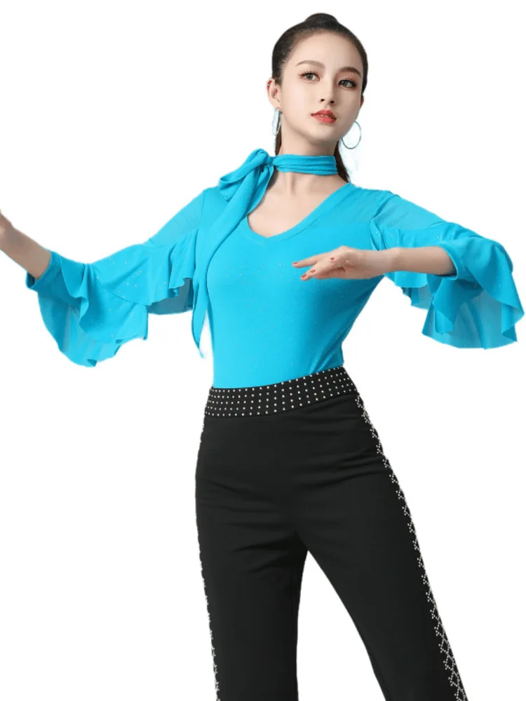 Ropa de baile de Color sólido, traje latino, peleles de manga larga para mujeres, bailes estándar, ropa femenina con volantes, Tops de práctica