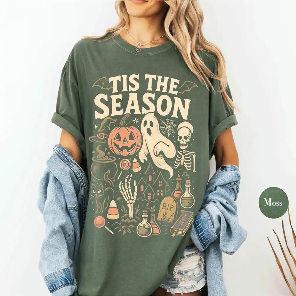Women Retro 'Tis The Season Skeleton Pumpkin Ghost Halloween T-Shirt Vintage Halloween Comfort Y2K Top Daily Trendy Streetwear