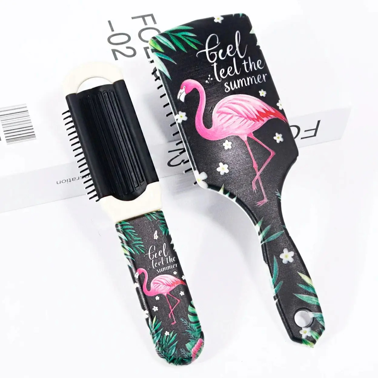 قطعتان من فرشاة الشعر بنمط الفلامنغو، بما في ذلك مشط وسادة التدليك، ومشط مرآة صغير قابل للطي خاص للشعر المستعار الحقيقي #2