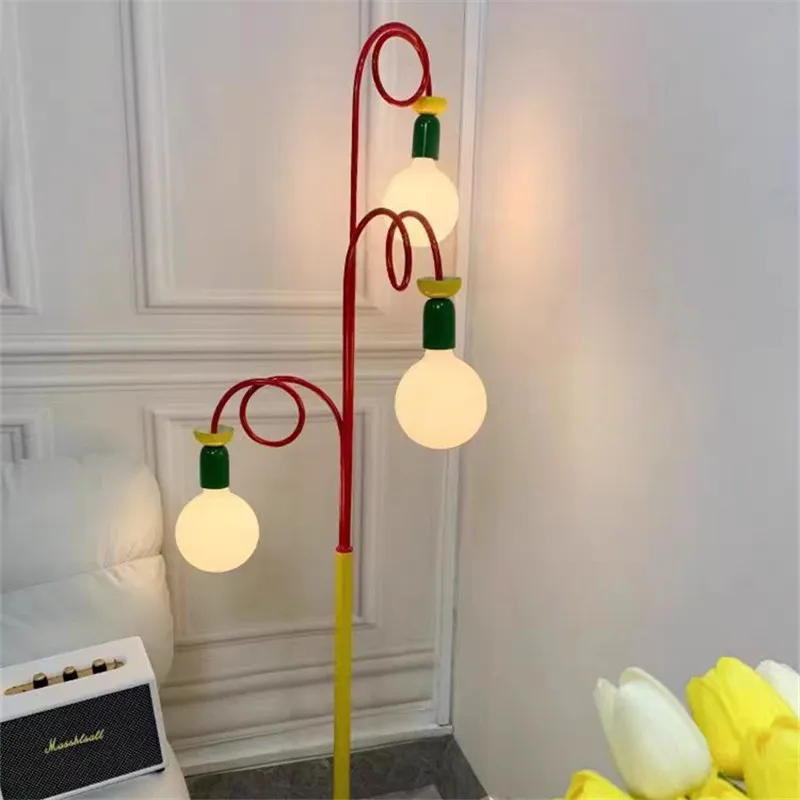 Lampa podłogowa Memphis Art LED unikalna macaron lampa stojąca do wystroju pokoju dziecięcego salon sypialnia kawaii nastrojowe oświetlenie