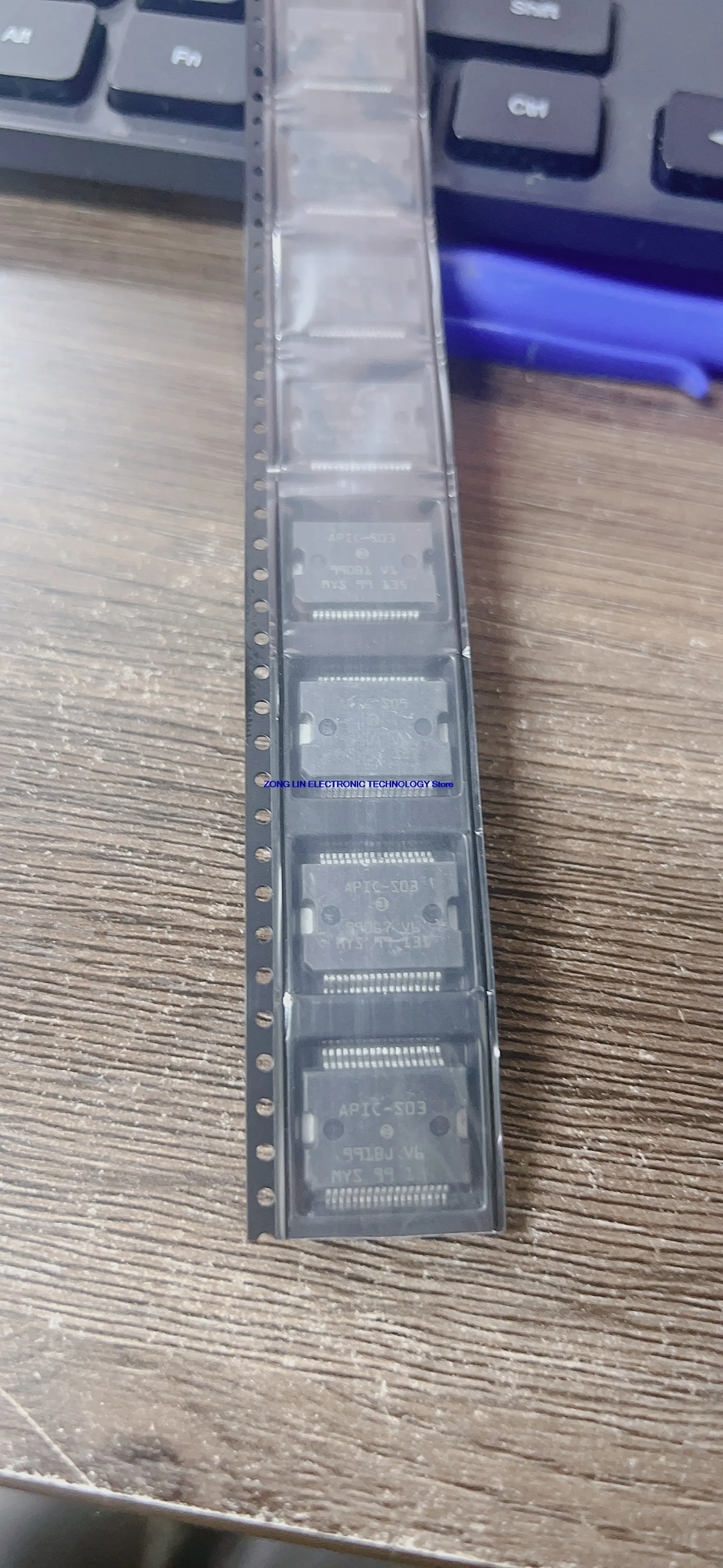 APIC-S03 engine computer board power chip with a brand new surface mount iron base 36 pins     5PCS -1 lot