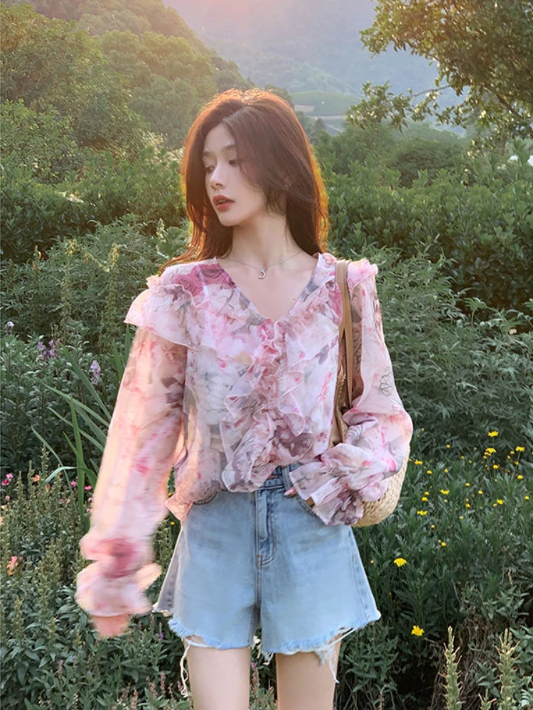 Blouses Women Ins Soft Retro Lady Tops Elegant V-neck Casual Cozy Stylish Autumn All-match Vacation Ulzzang Student Temperament