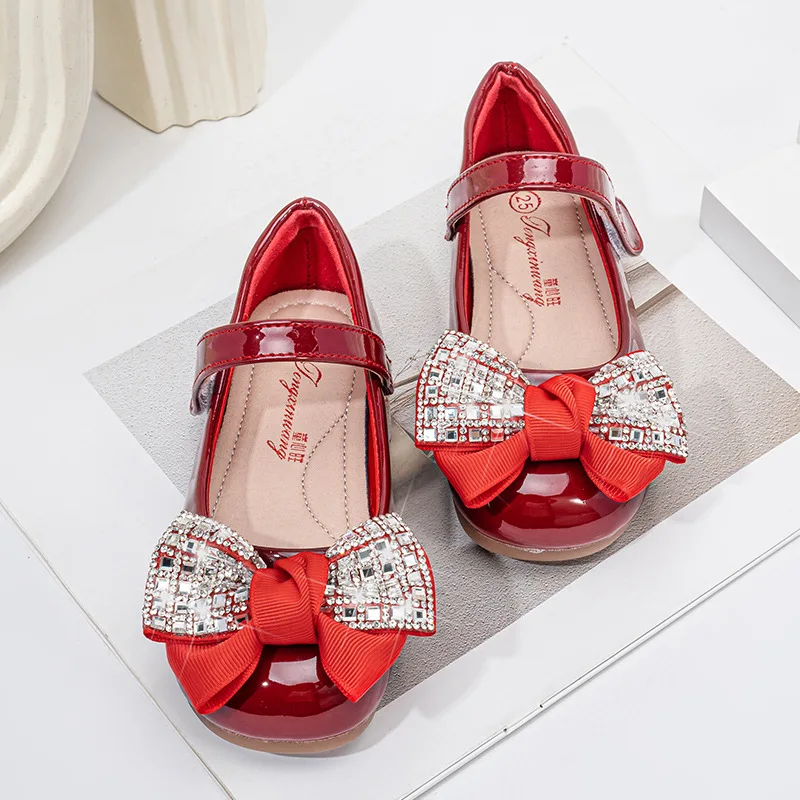 

Модная обувь принцессы для девочек, осень 2021, новые детские формальные кожаные туфли, нескользящая повседневная обувь высокого качества со стразами для девочек, zapatos