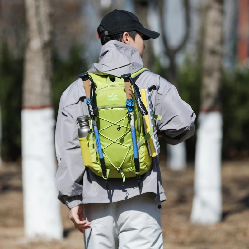 

Sports Backpack for Men 2026 New Model Outdoor Mountaineering Lightweight Backpack Travel Backpack Large Capacity Travel Bag