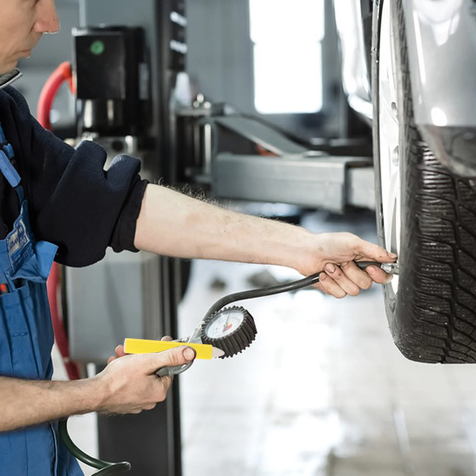 

4Pcs Tire Repair Marker Pens Waterproof Car Tire Marking Crayons Quick Precise Leak Marking Automotive Repair Tool Car Supplies