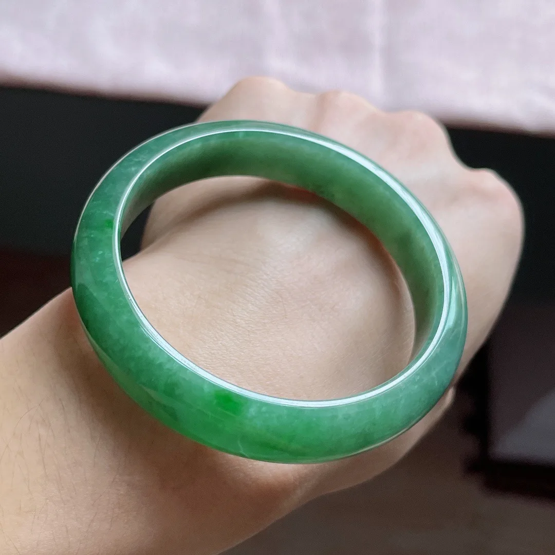 

Natural Myanmar Jade 54mm-62mm bracelet exquisite princess bracelet to send girlfriend to send mother Hetian jade