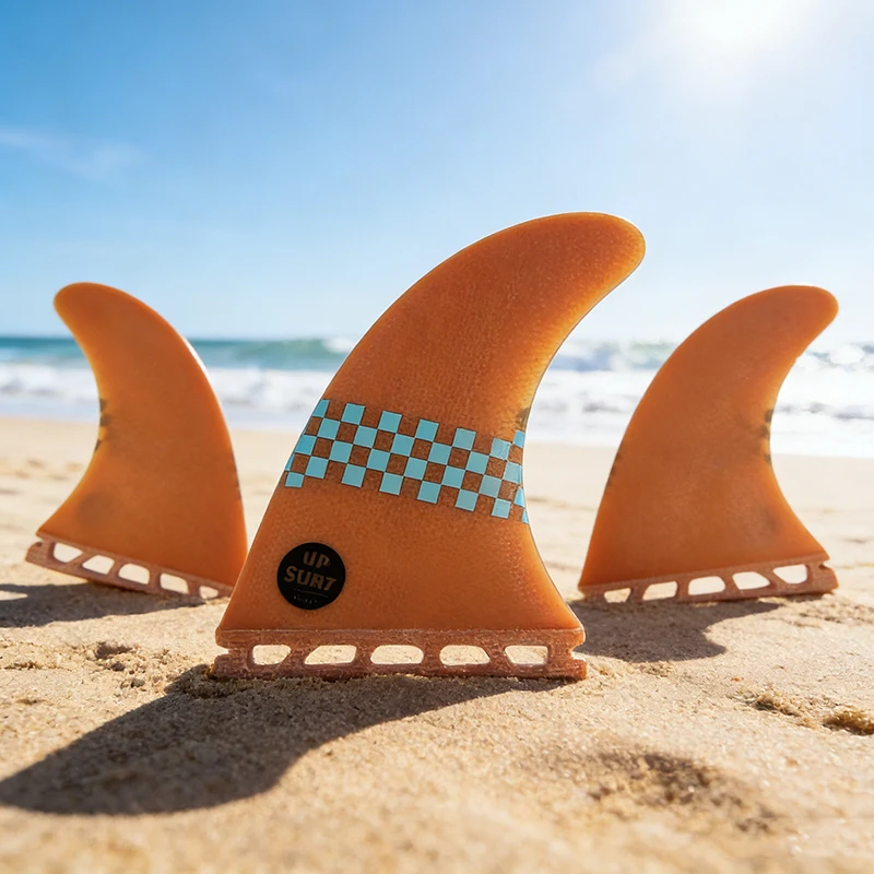 

Плавники для серфборда UPSURF FUTURE Tri Fins, размер M, из стекловолокна, с системой Single Tabs, комплект из 3 плавников для Fishboard