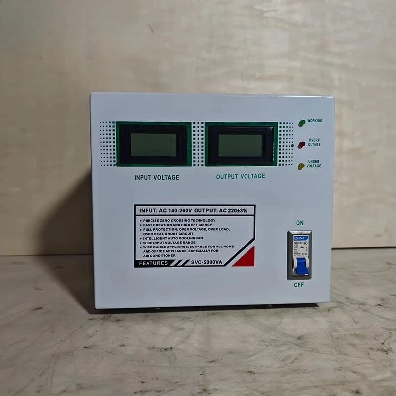 Inteligentny stabilizator napięcia jednofazowego AC 240V SVC-5000KA, wysoka precyzja, 50kVA, 98% wydajności, elektroniczny stabilizator napięcia.