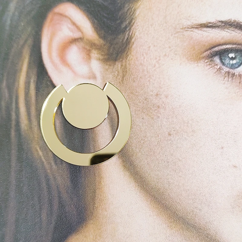 KUGUYS Timeless Classic Post Earrings for Women Mirror Acrylic Gold Silver Color Fashion Jewelry Vintage Accessorie
