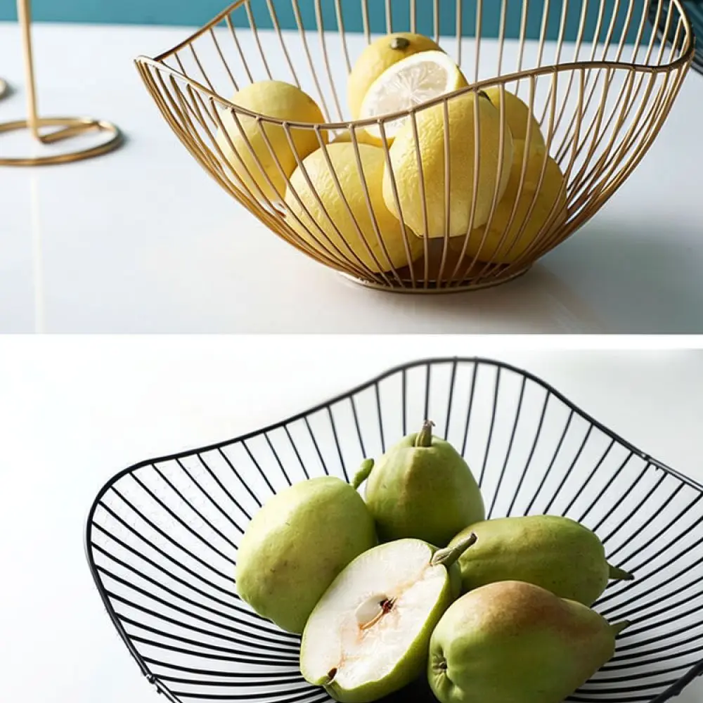 Sturdy Metal Fruit Basket Decorative Iron Tray Lotus Leaf Shape Minimalist Serving Bowl For Living Room Tea Table