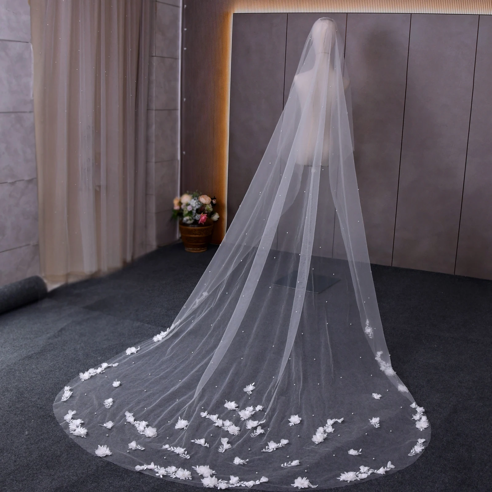 Elegance Wedding Veil with 3D Flowers Bridal Veil 1 Meters Short Veu Wedding Dresses Accessories with Organza Flower Voile V52