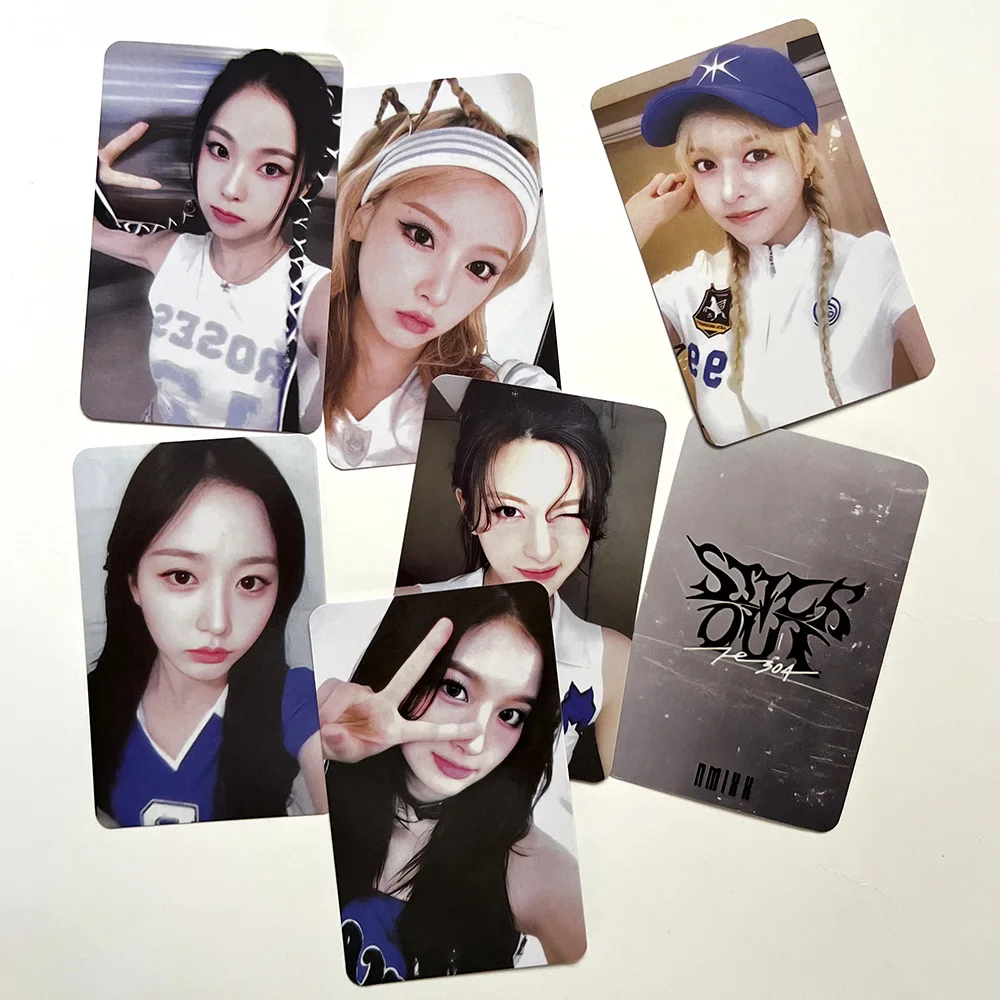 Kpop NMIXX photobcards Fe3O4 Album in STICK OUT cartoline con pellicola luminosa su entrambi i lati HAEWON LILY SULLYOON JIWOO Fans regalo da