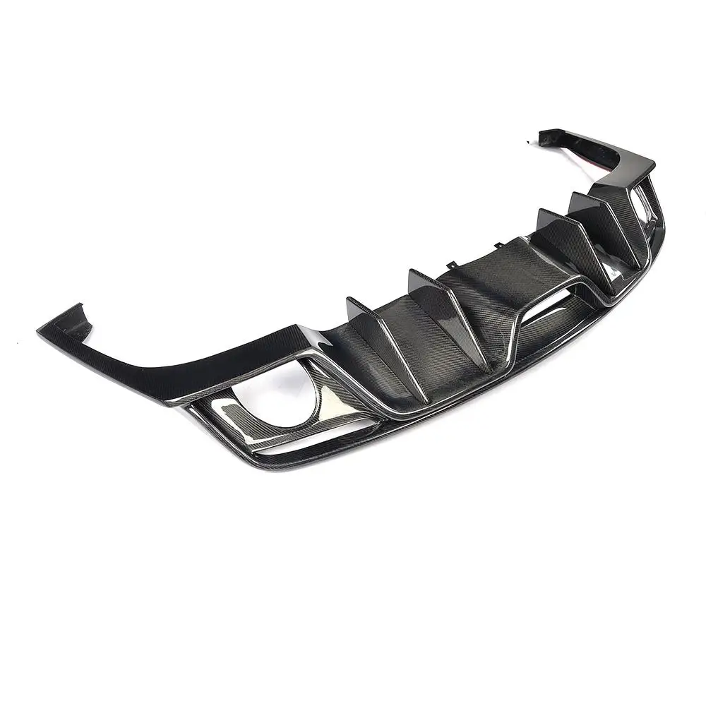 

Suitable for The dual-exhaust single-outlet carbon fiber rear bumper diffuser of the Ford Mustang Coupe 2D 15-17