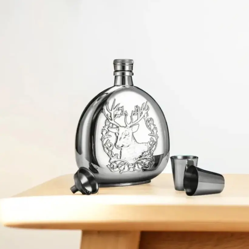 British style 304 stainless steel hip flask, Outdoor portable large capacity flagon with funnel wineglass, Gift wine set, 17oz