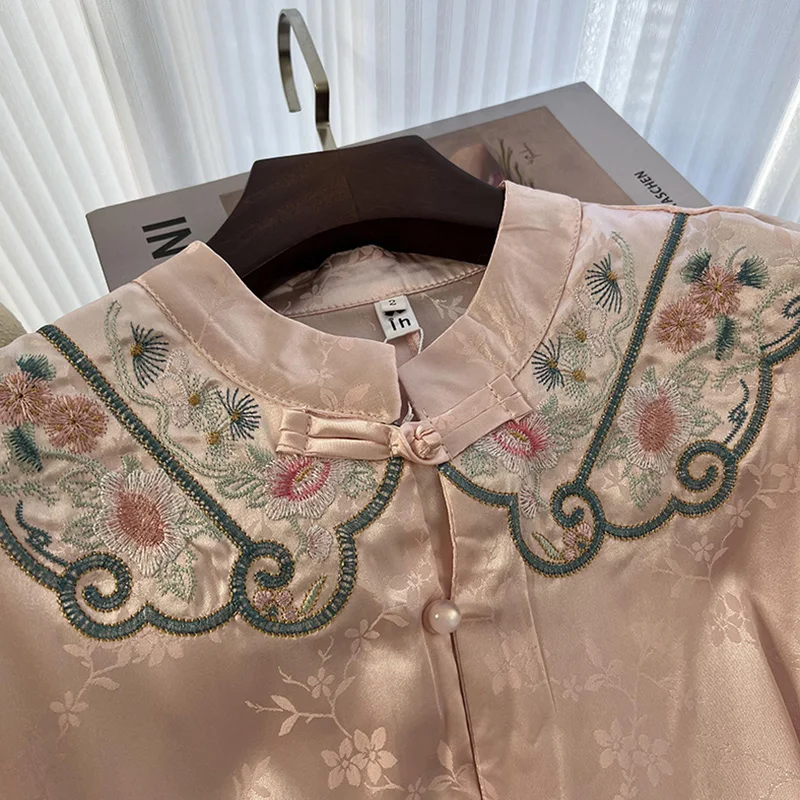 Chinese Style Women\'s Shirt  Embroidery Standing Collar Buckle Tang Clothes Tops Fashion Lady Clothing Loose Long Sleeve