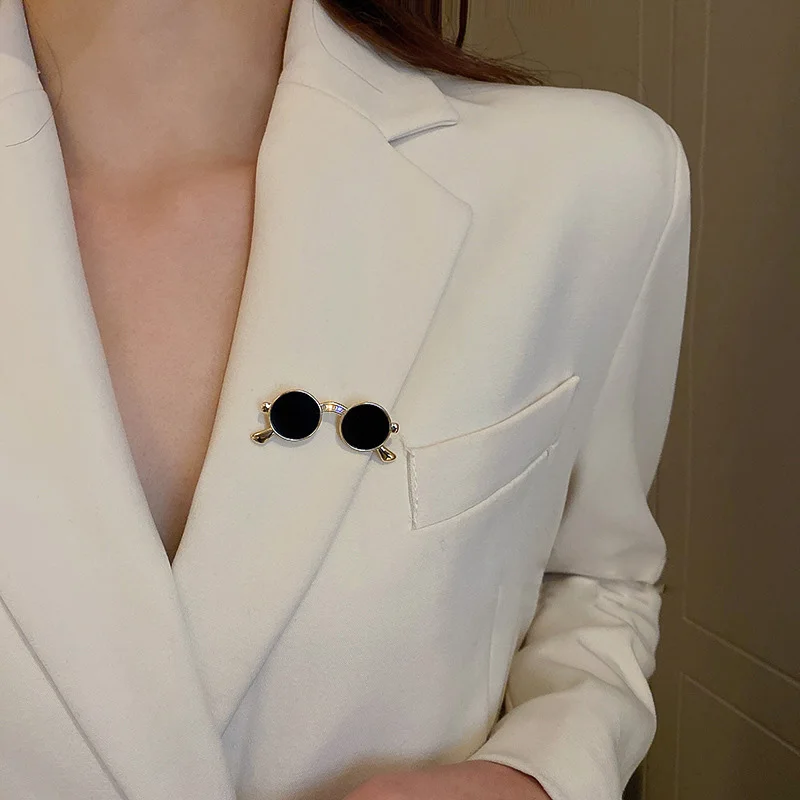 Interesting Scissor Planes Alloy Brooches Collar Needle Men/Women Hat Shirt Collar Pin Party Daily Accessory Backpack Decoration