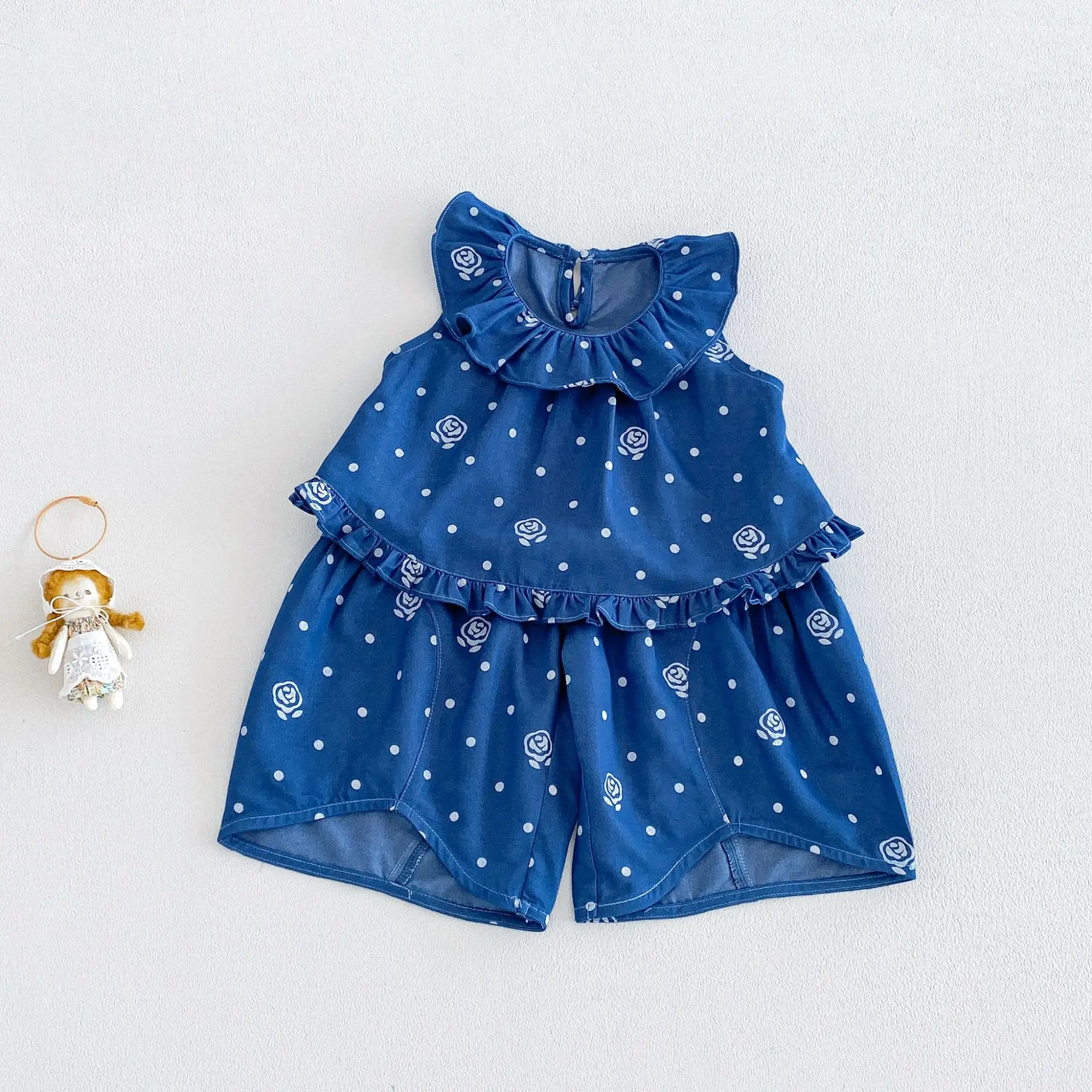 Baby Fashion Set 2026 New Summer Girls' Korean Edition Sleeveless Doll Shirt Polka Dot Casual Pants Two Piece Set